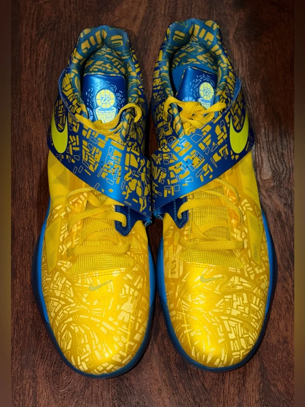 Nike size 18 Basketball Shoes KD